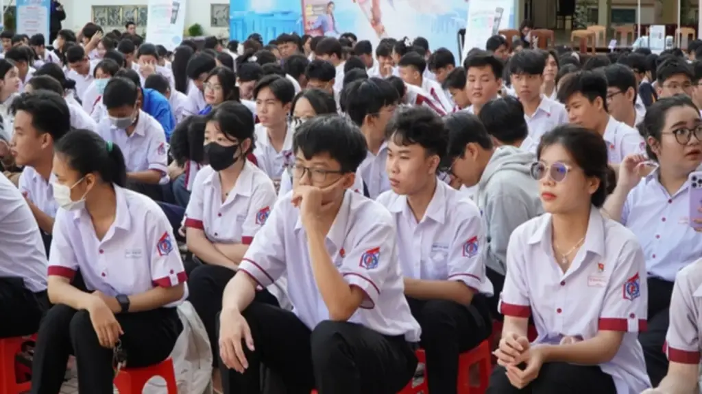 Khoảng 10.000 học sinh Cần Thơ không được vào lớp 10 công lập