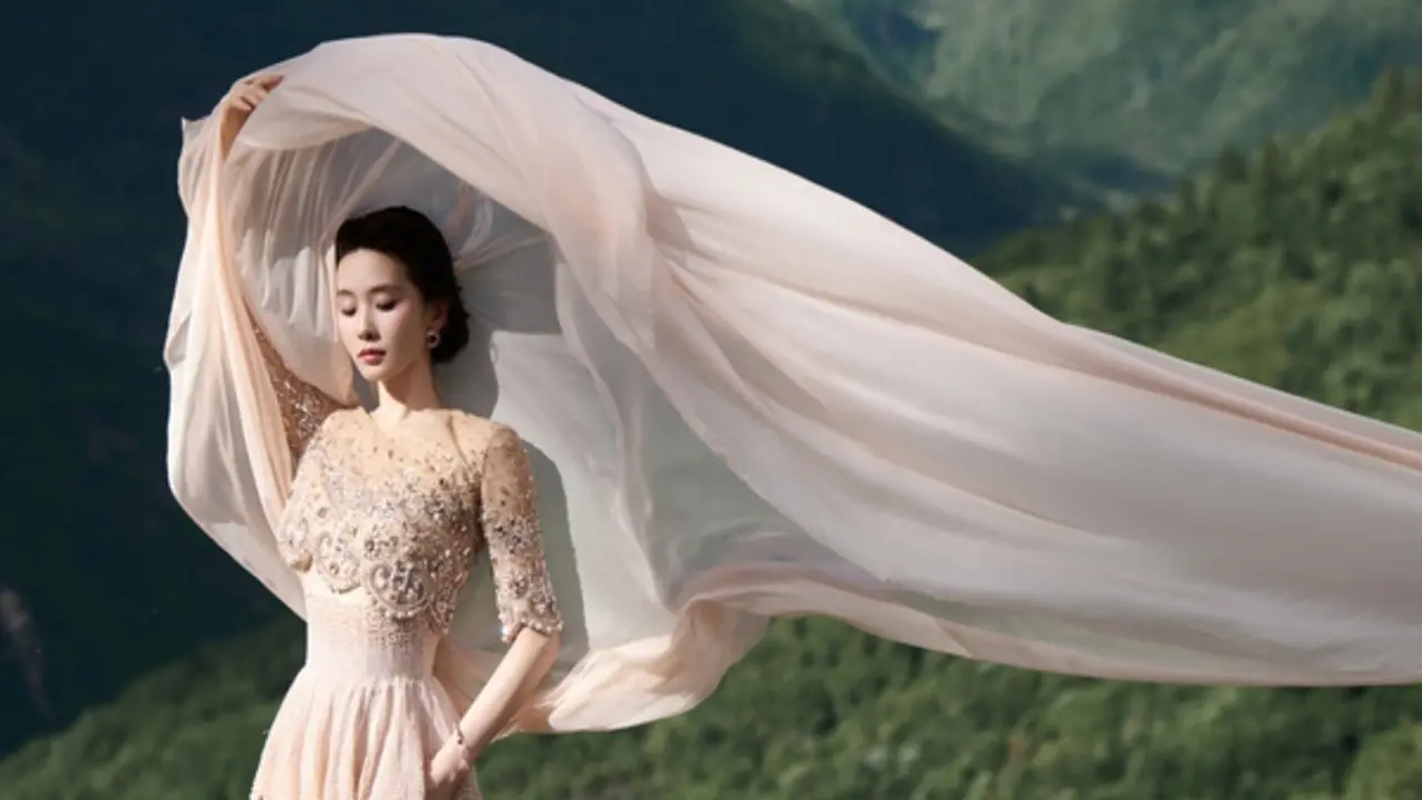 Khoảnh khắc "tiên nữ hạ giới" của Lưu Thi Thi