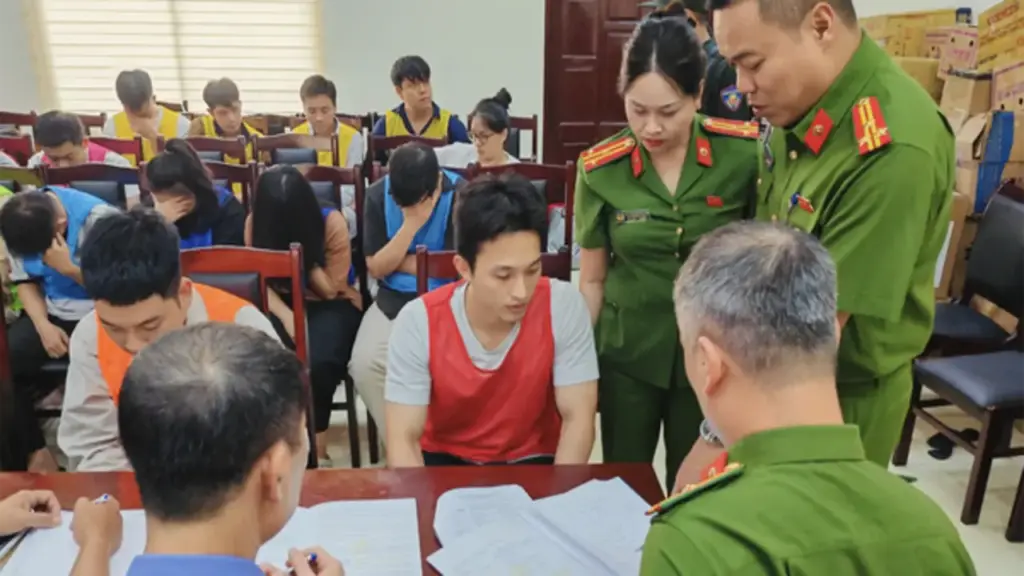 Khởi tố 187 bị can liên quan đến lừa đảo 'hợp đồng kỳ nghỉ'