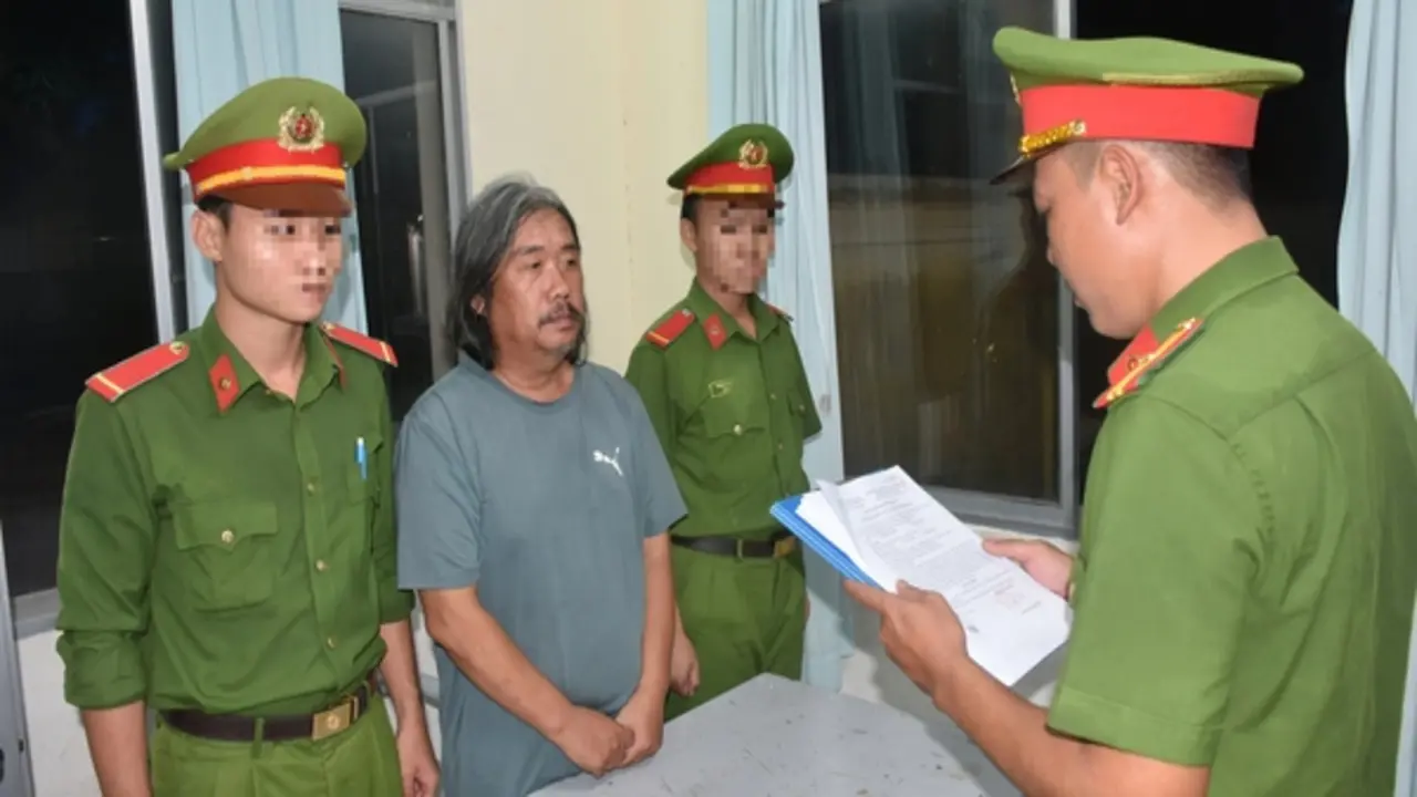 Khởi tố bị can đốt tiệm photocopy khiến cha ruột và một phụ nữ tử vong