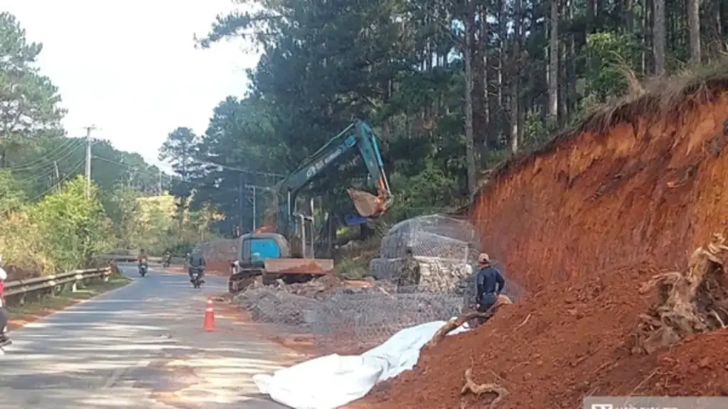 Không để giao thông bị cô lập khi mưa bão, Lâm Đồng chủ động ứng phó