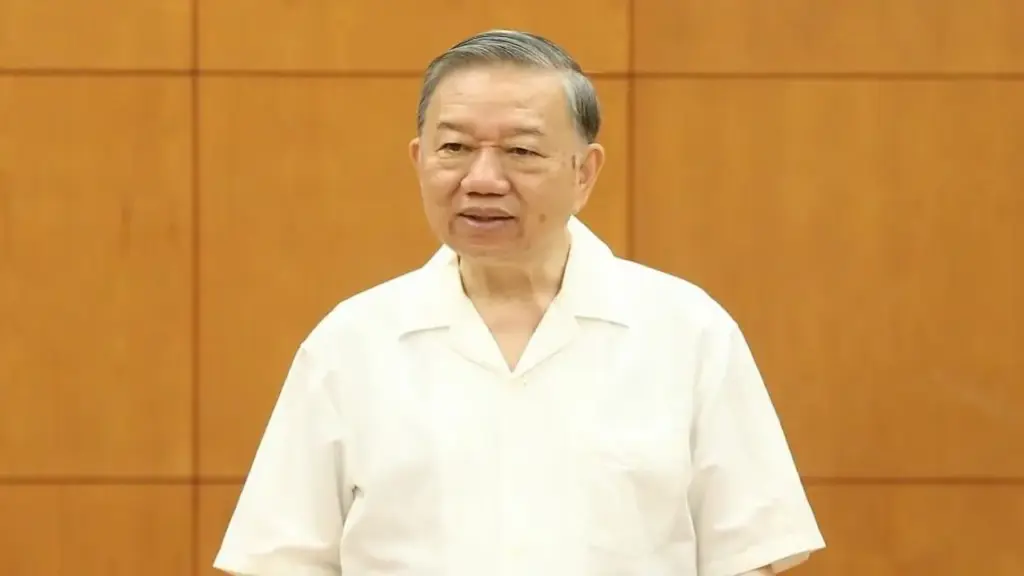 'Không để xã hội giàu lên về vật chất nhưng nghèo giá trị nhân văn'