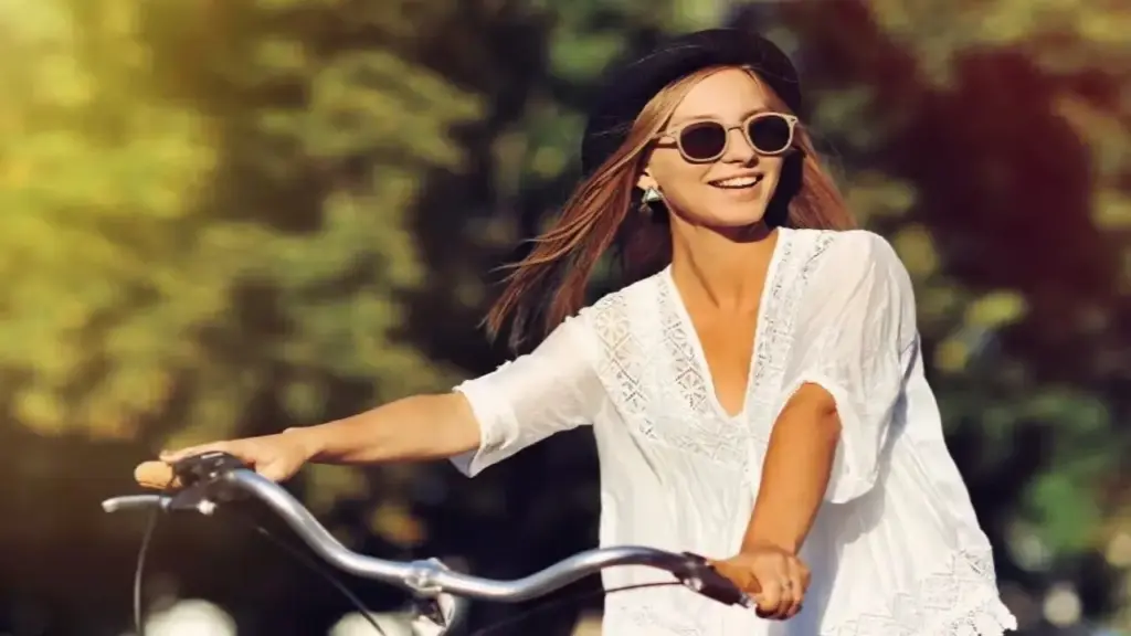 Không phải sáng sớm, đây mới là thời điểm tối ưu để cơ thể tạo vitamin D
