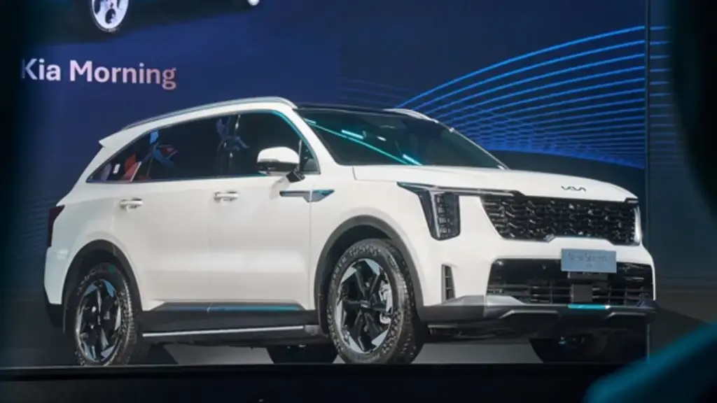 KIA Sorento hybrid có lợi thế nào cạnh tranh trong phân khúc xe 7 chỗ?