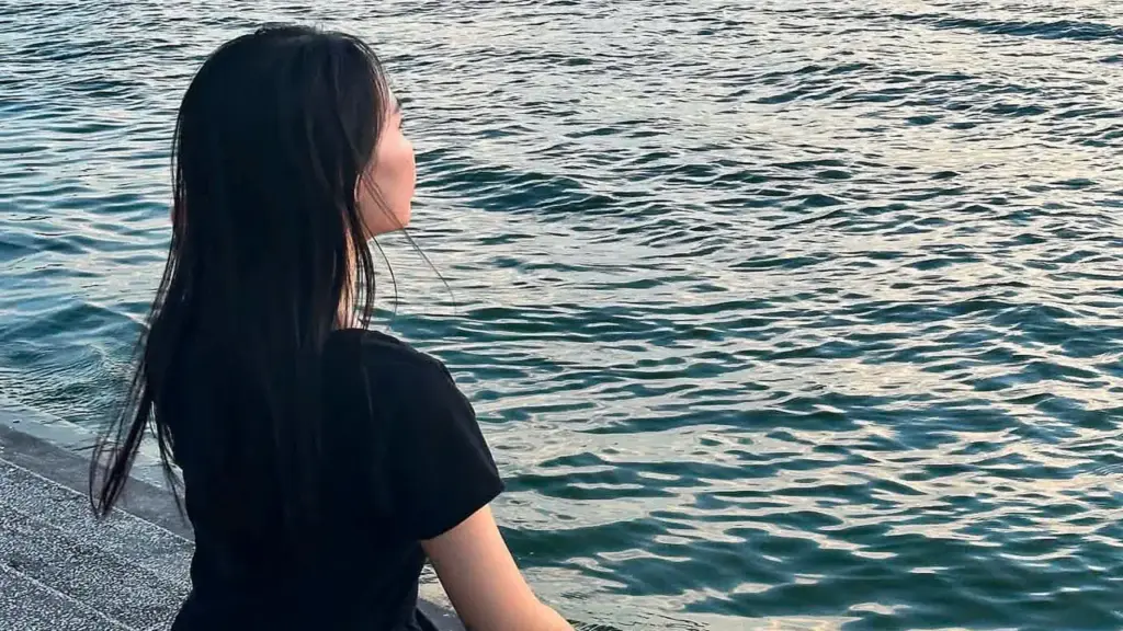Kiệt quệ tài chính, trầm cảm nặng hơn vì 'chữa lành'