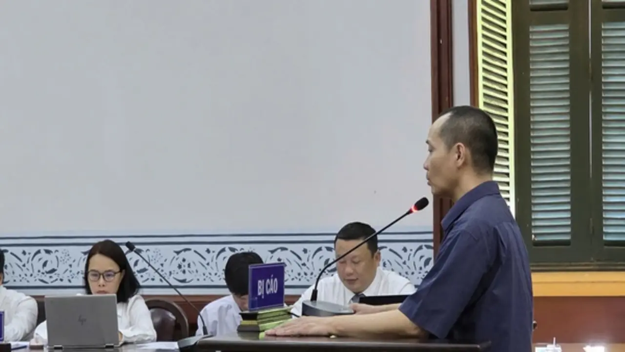 Làm giả hơn 12.000 phiếu thử nghiệm thức ăn chăn nuôi