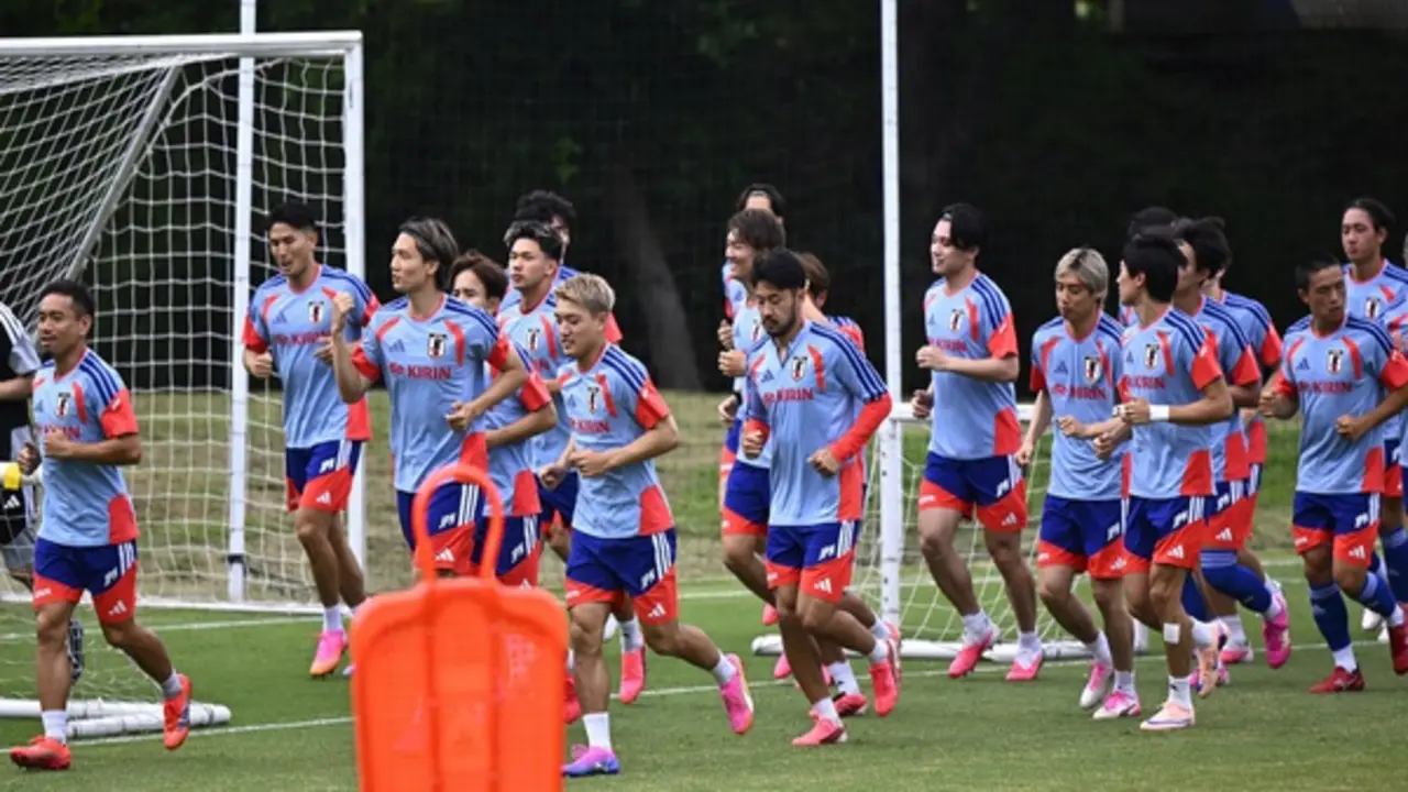 Liên tiếp gặp sự cố trước World Cup, sếp lớn đội tuyển Nhật Bản nói gì?