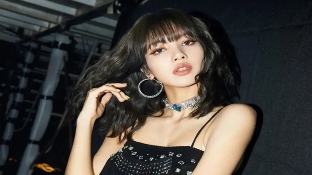 Lisa (Blackpink) thừa nhận tổn thương, nghi vấn chia tay bạn trai tài phiệt
