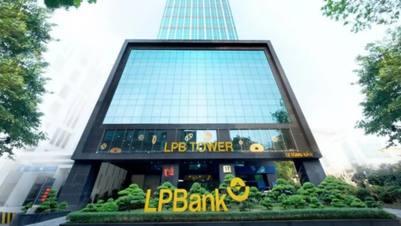 LPB tăng trần, thanh khoản đột biến khi ông Phạm Nhật Vượng xuất hiện trong danh sách cổ đông