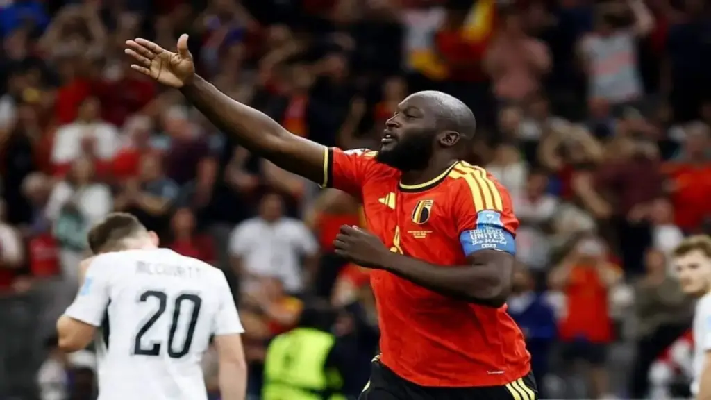 Lukaku giúp Bỉ thắng “hủy diệt”, vươn lên ngôi đầu bảng ngoạn mục