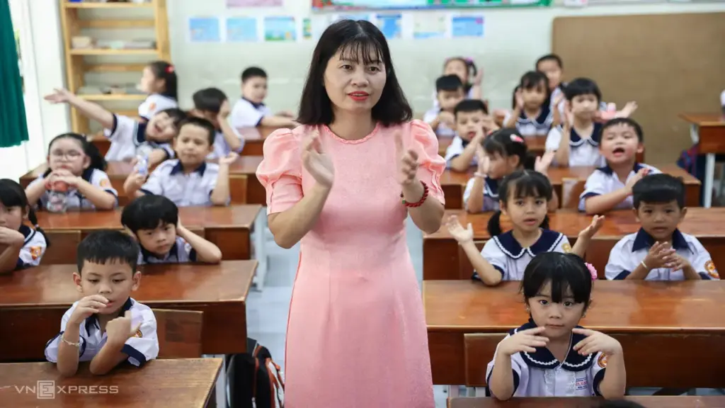 Lương giáo viên 5,3 đến 17 triệu đồng từ 1/7
