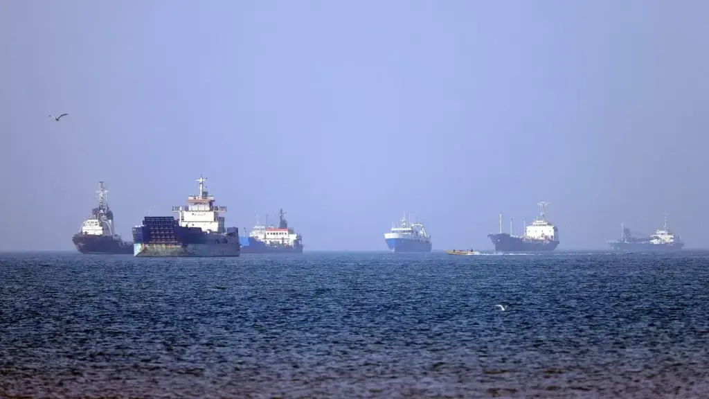 Lưu lượng tàu qua Hormuz cao nhất kể từ đầu chiến sự
