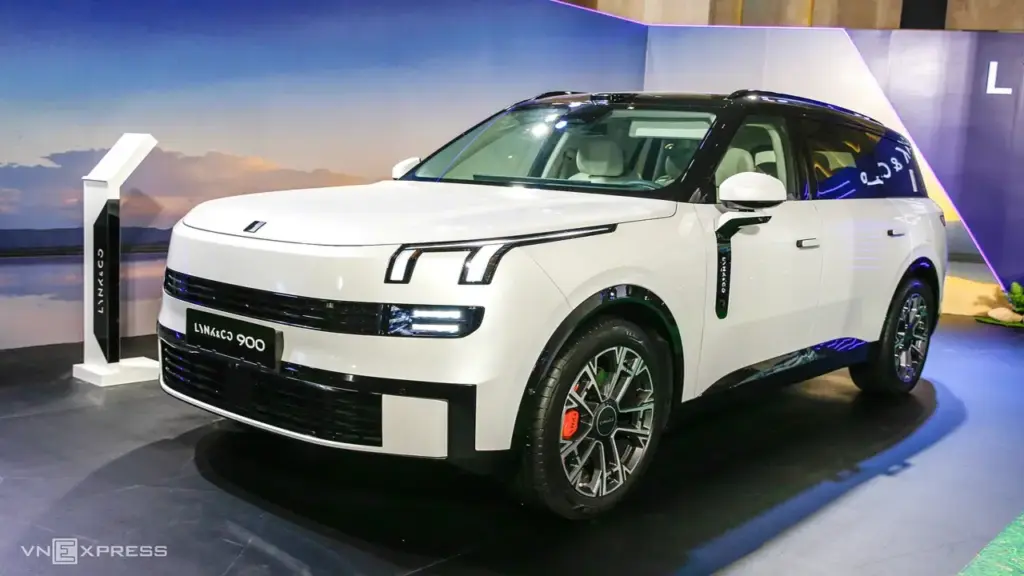 Lynk & Co 900 - SUV cỡ lớn 6 ghế, giá 3,069 tỷ đồng