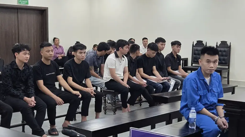 Mạo danh sư thầy bán 'thần dược' thuốc nam, lừa hàng nghìn người mua online