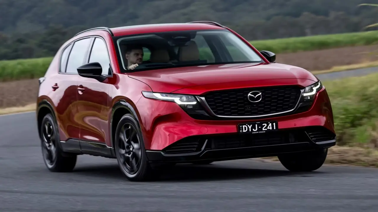 Mazda CX-5 hybrid mới hứa hẹn được định giá 'mềm' hơn đối thủ, nhưng khó áp dụng ở Việt Nam?