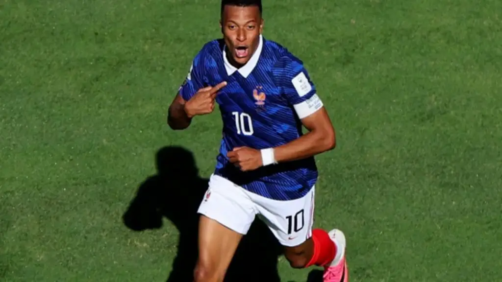Mbappe vượt Messi và Pele, áp sát kỷ lục ghi bàn nhiều nhất lịch sử World Cup