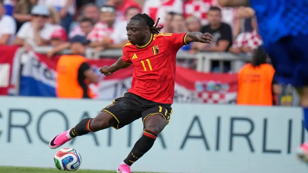 MC chỉ trích Jeremy Doku bị đình chỉ, ngôi sao Bỉ cũng tạm chia tay World Cup 2026 để thăm con