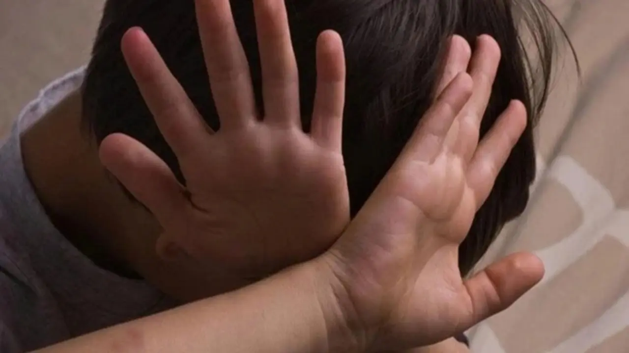 Mẹ kế bị tạm giữ trong vụ bé trai 11 tử vong là giáo viên mầm non