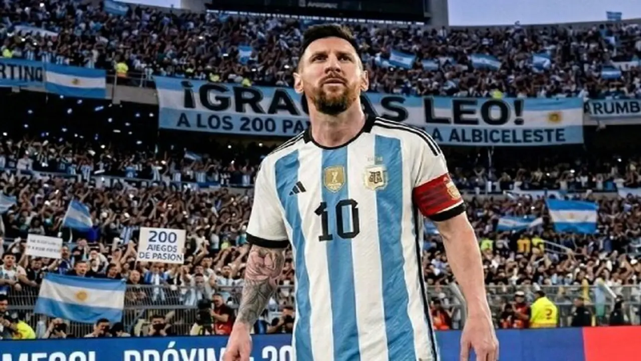 Messi cho Ronaldo 'hít khói' ở mọi thống kê World Cup