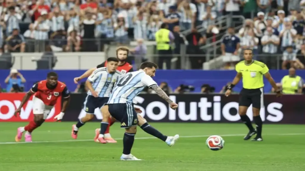Messi đá hỏng phạt đền nhiều nhất trong lịch sử World Cup