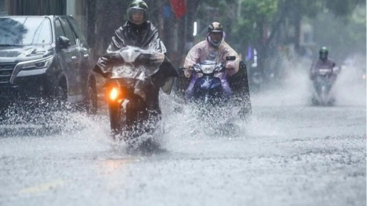 Miền Bắc lại hứng đợt mưa lớn kéo dài, dự báo bao giờ kết thúc?