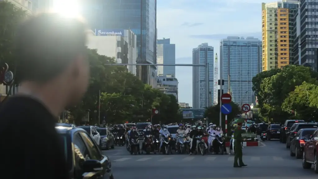 Miền Bắc và Trung nắng gắt, có nơi trên 40 độ C