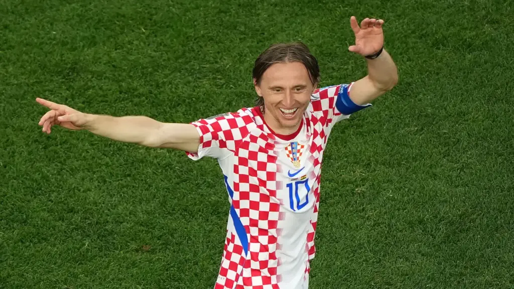 Modric lập kỷ lục kiến tạo giúp Croatia đi tiếp ở World Cup