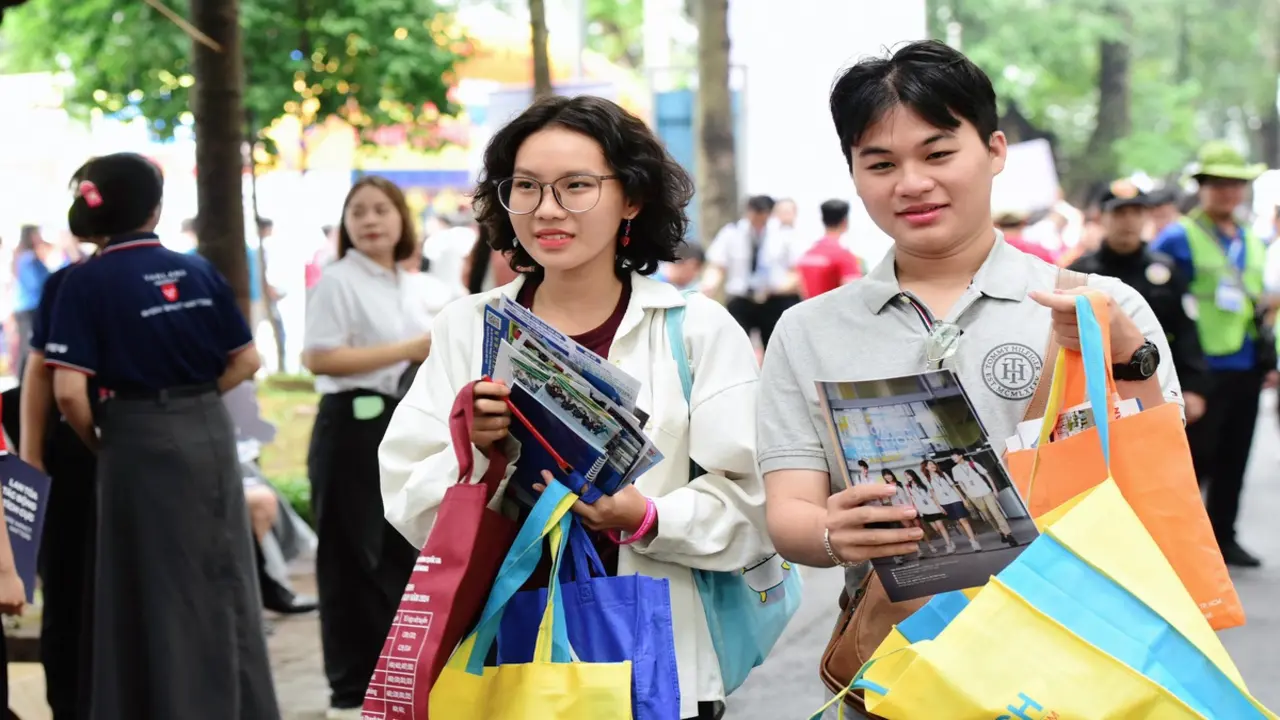 Mời thí sinh, phụ huynh tham dự Ngày hội Lựa chọn nguyện vọng xét tuyển đại học 2026