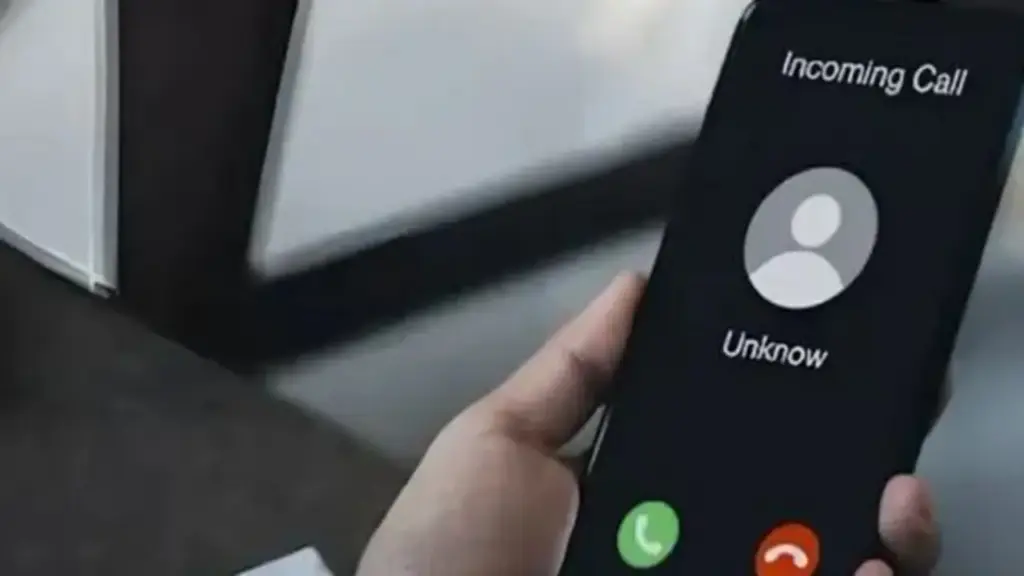 Một người dân "mất trắng" hơn 100 tỷ đồng sau khi tham gia cuộc họp trực tuyến