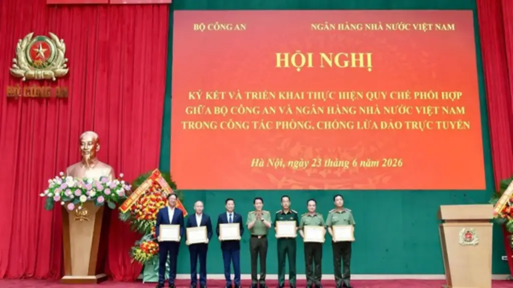 MSB vinh dự nhận bằng khen của Bộ Công an về các giải pháp phòng, chống tội phạm công nghệ cao