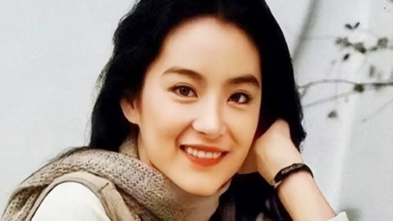"Mỹ nhân 50 năm mới có một" và cuộc sống xa hoa viên mãn ở tuổi 72