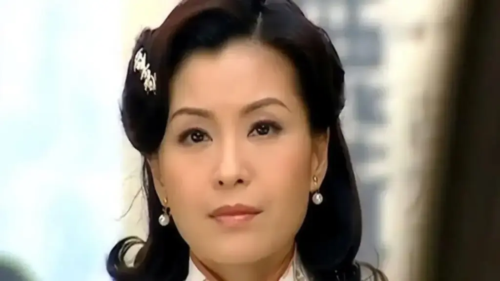 Mỹ nhân Hồng Kông Ngũ Vịnh Vy và cuộc sống không con cái ở tuổi 57