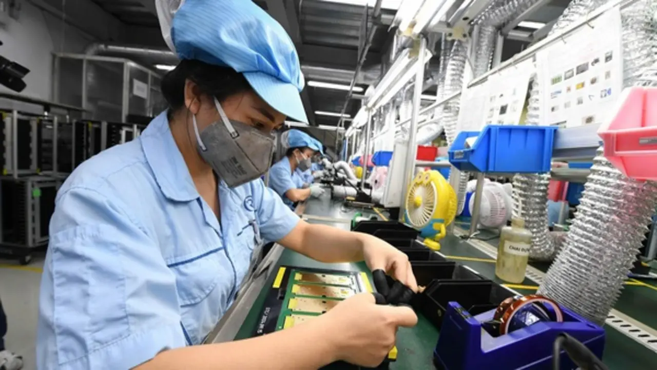 Năng lực cạnh tranh của Việt Nam thăng hạng