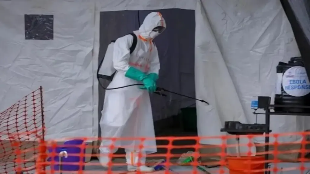 Nga giúp châu Phi đối phó Ebola