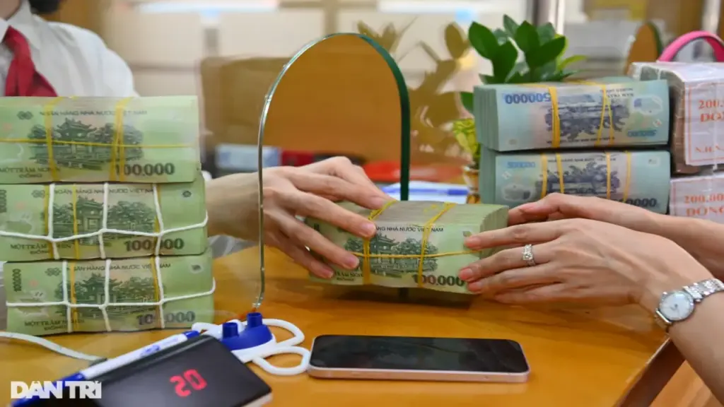 Ngân hàng rót 828.000 tỷ đồng cho tín dụng xanh, doanh nghiệp vẫn khát vốn
