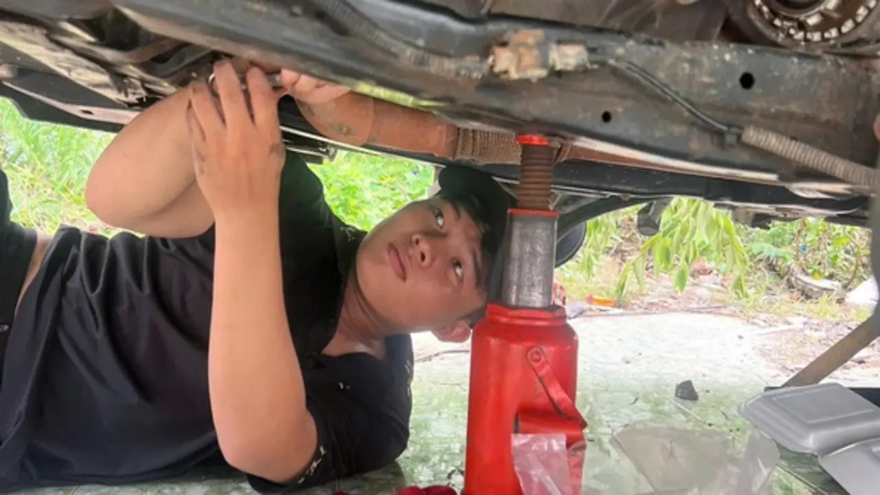 Nghề cứu hộ ô tô ở TP.HCM: Những giấc ngủ cắt đôi