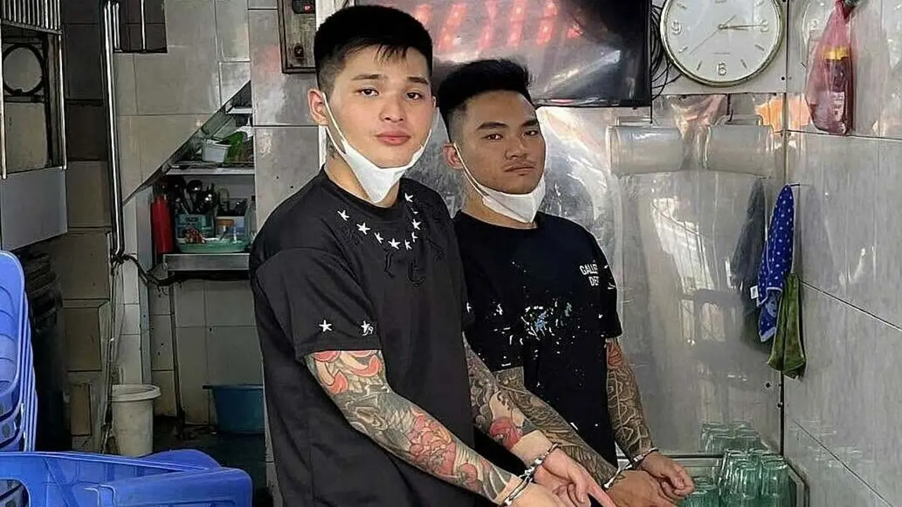 Nghi can thứ hai vụ 'vác điếu cày đánh người ở Hà Nội' ra đầu thú