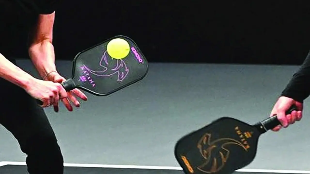 Ngừng tim khi chơi pickleball: Ai cần cẩn trọng?