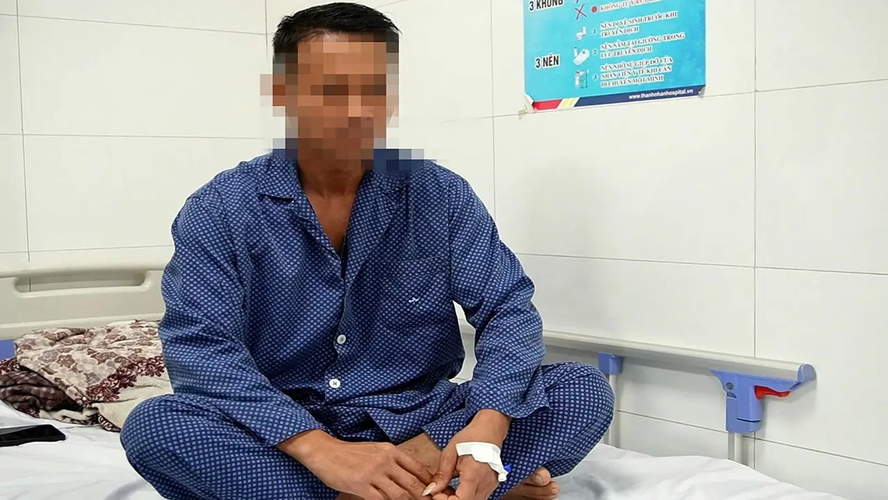 Người đàn ông bất ngờ vào viện cấp cứu sau khi tập gập bụng