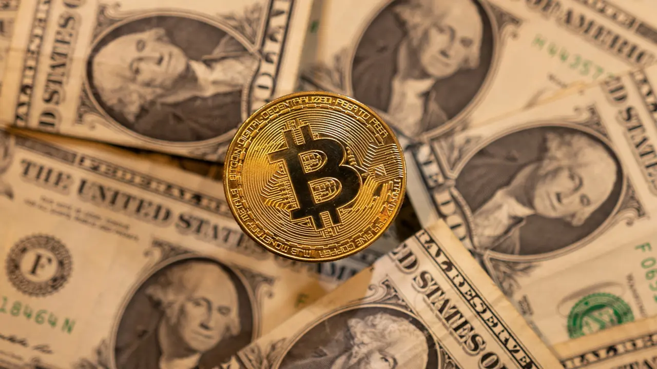 Nhà đầu tư bắt đầu gom Bitcoin