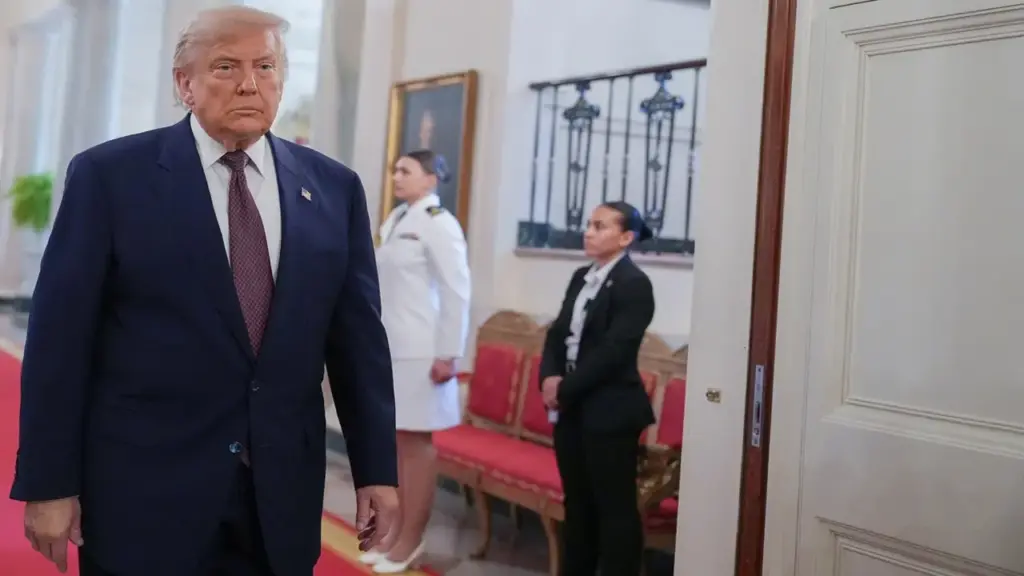 Những quyết định của ông Trump làm nản lòng phe Cộng hòa