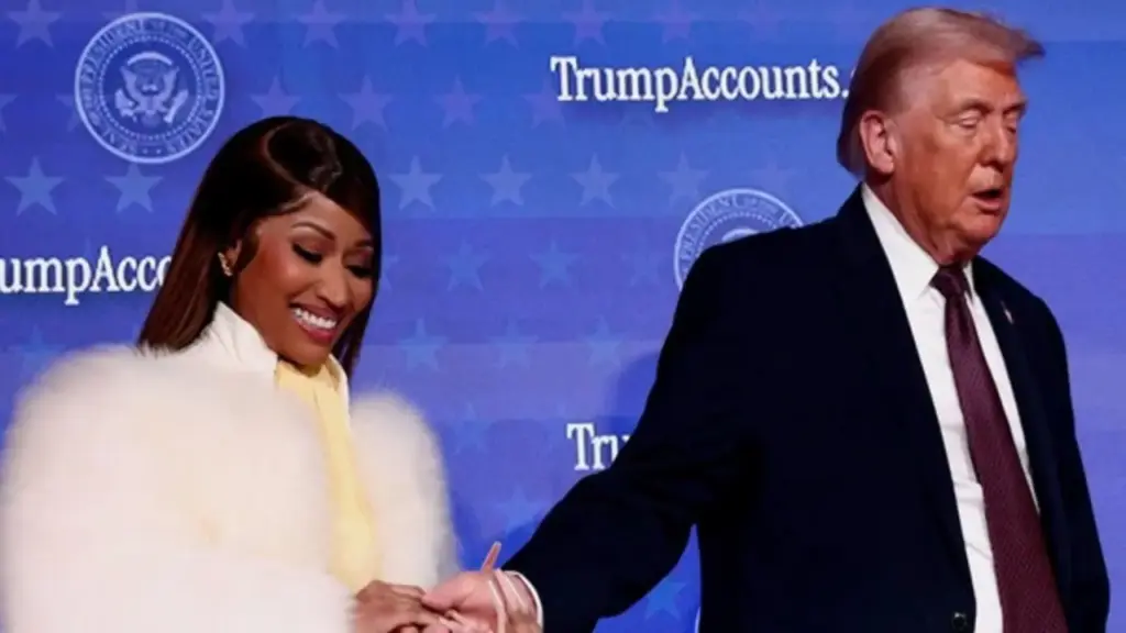 Nicki Minaj bị 'ném đá' vì chúc mừng sinh nhật Tổng thống Donald Trump