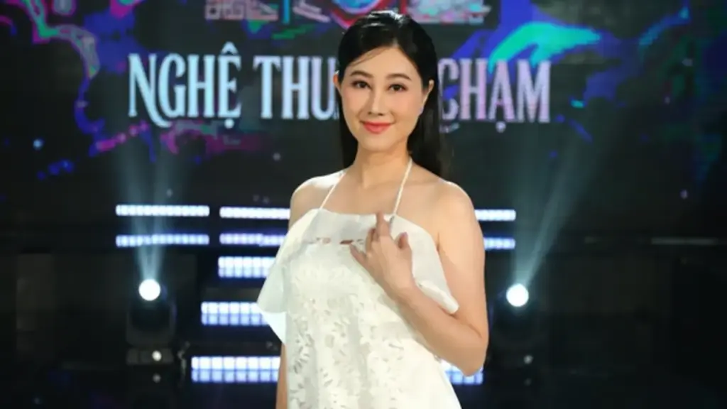 NSND Quế Trân làm điều 'khác biệt' cùng Võ Hạ Trâm