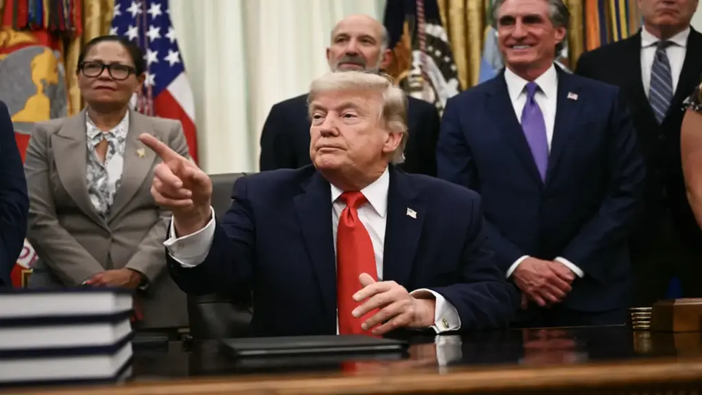 Ông Trump đề cử luật sư riêng làm Công tố viên Khu vực Nam New York