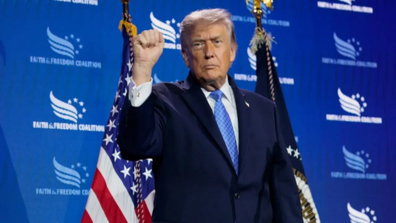 Ông Trump dọa áp thuế 100% với các nước đánh thuế dịch vụ kỹ thuật số