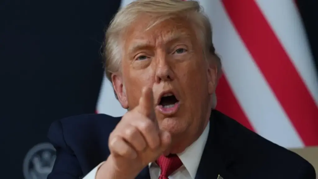 Ông Trump gọi những người chỉ trích thỏa thuận Iran là 'ghen tỵ, ngu ngốc'
