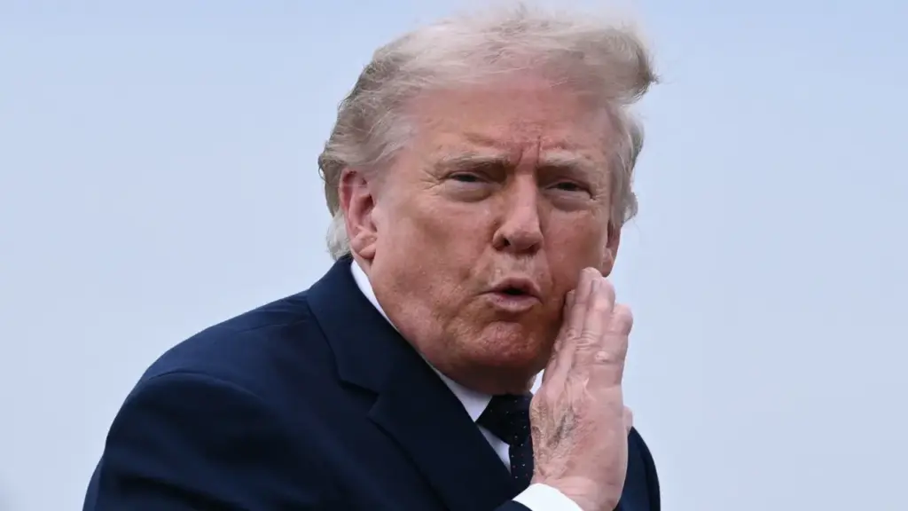 Ông Trump nói ai chỉ trích thỏa thuận với Iran là 'kẻ ngu ngốc'