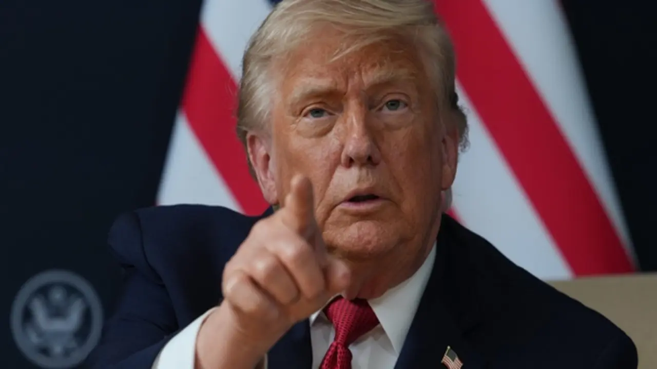 Ông Trump nói Mỹ sẽ thu phí qua eo biển Hormuz nếu đàm phán Iran thất bại