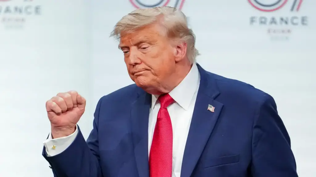 Ông Trump: Quyền lực của tôi không có giới hạn