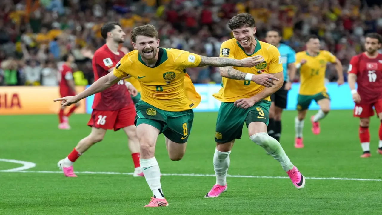 Paraguay 0-0 Australia (hiệp 1): Trận chiến sống còn